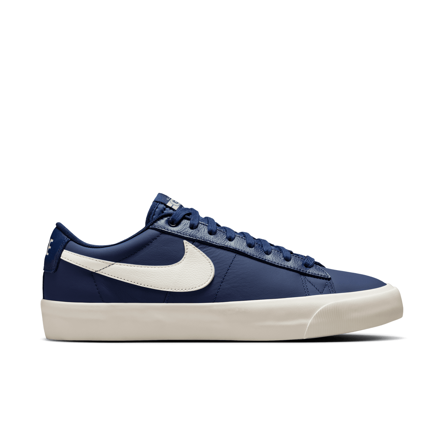 SB BLAZER LOW GT BLUE VOID / SAIL