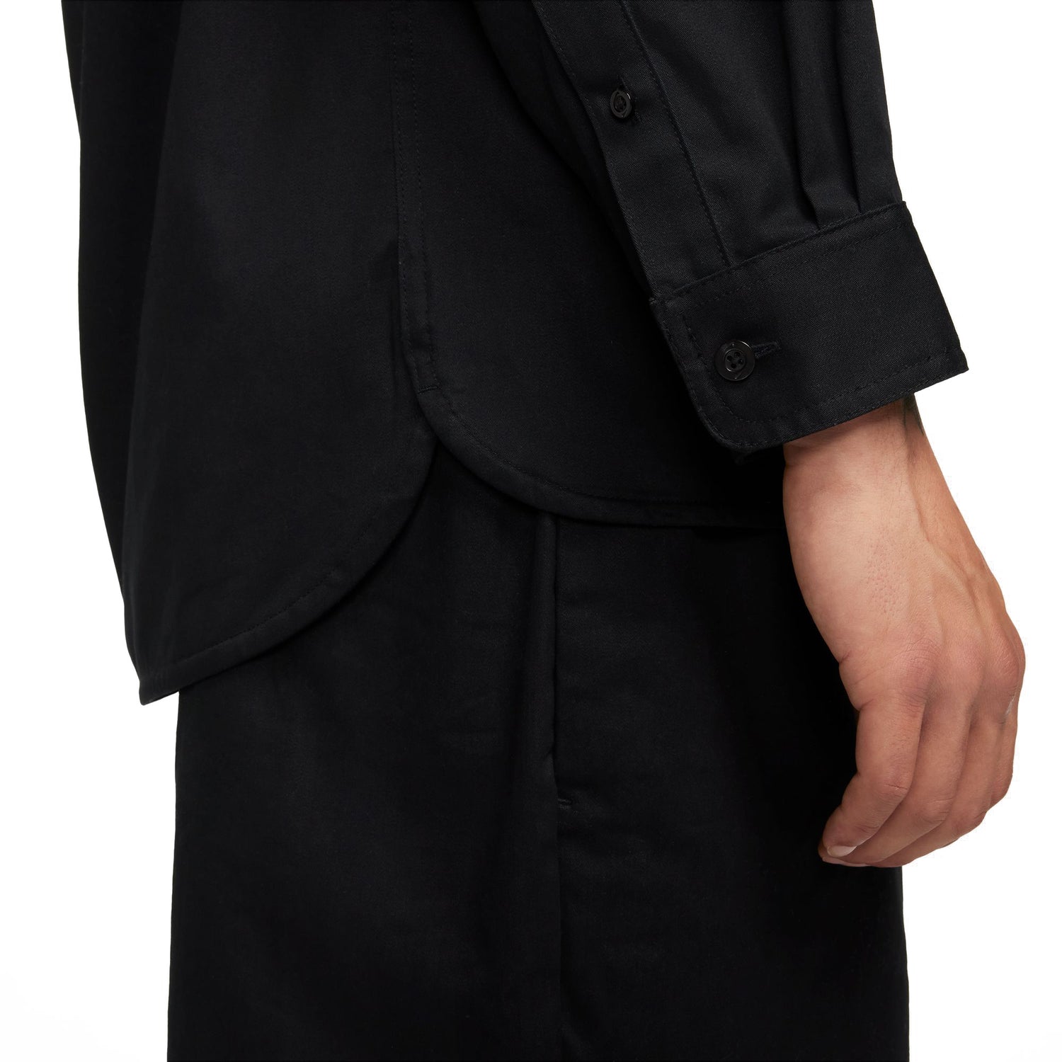 SB TANGLIN SHIRT BLACK