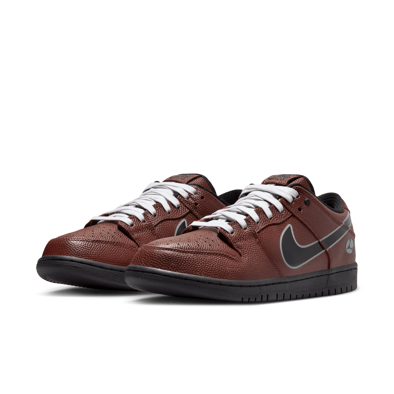 SB DUNK LOW PRO x LIMOSINE SKATEBOARDS