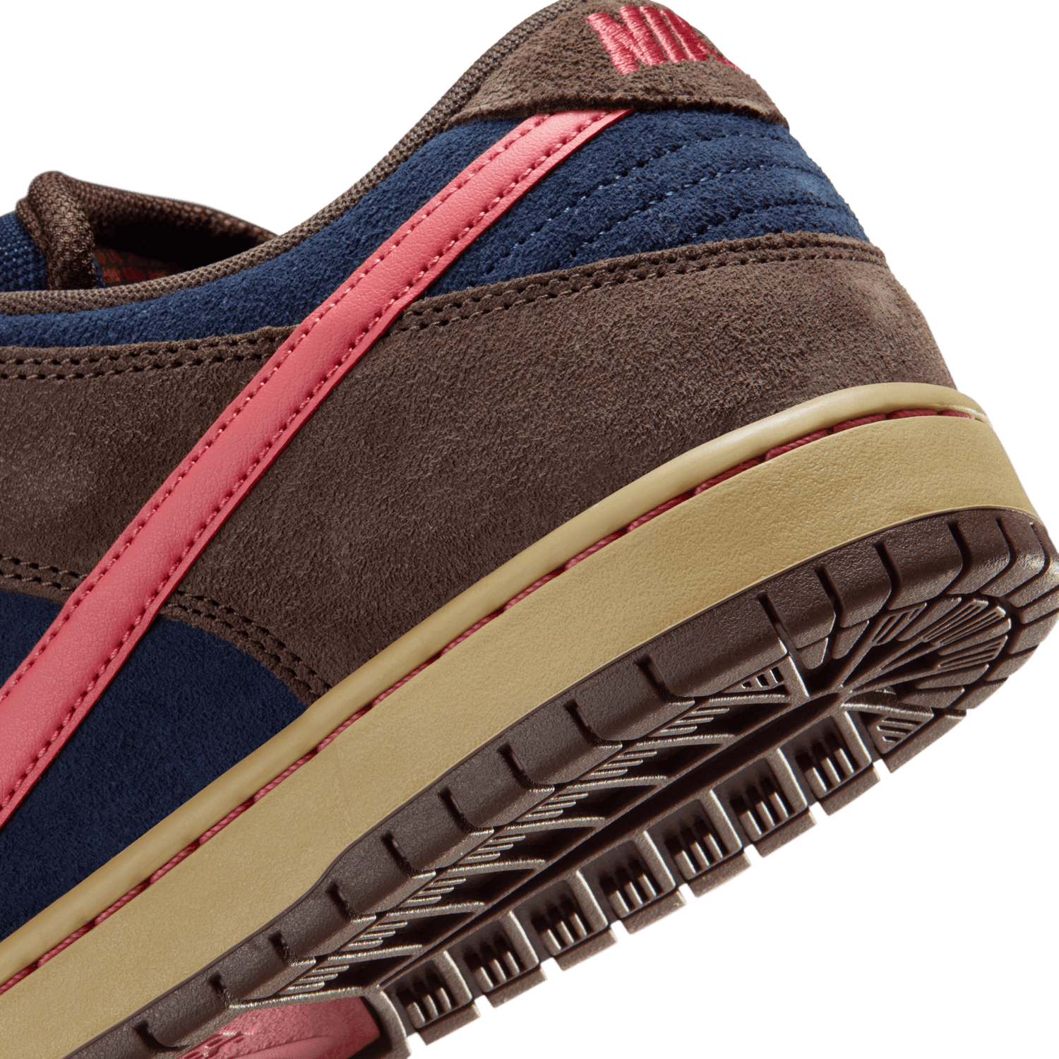 SB DUNK LOW PRO BAROQUE BROWN / ADOBE / MIDNIGHT NAVY