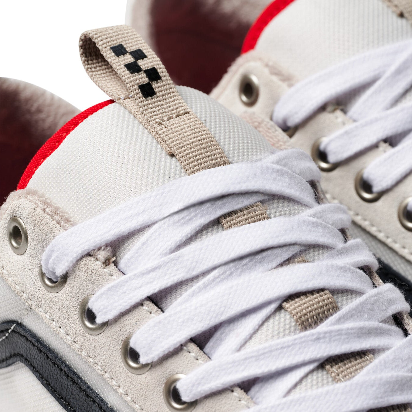 SKATE OLD SOOL 36 + ANTIQUE WHITE / BLACK