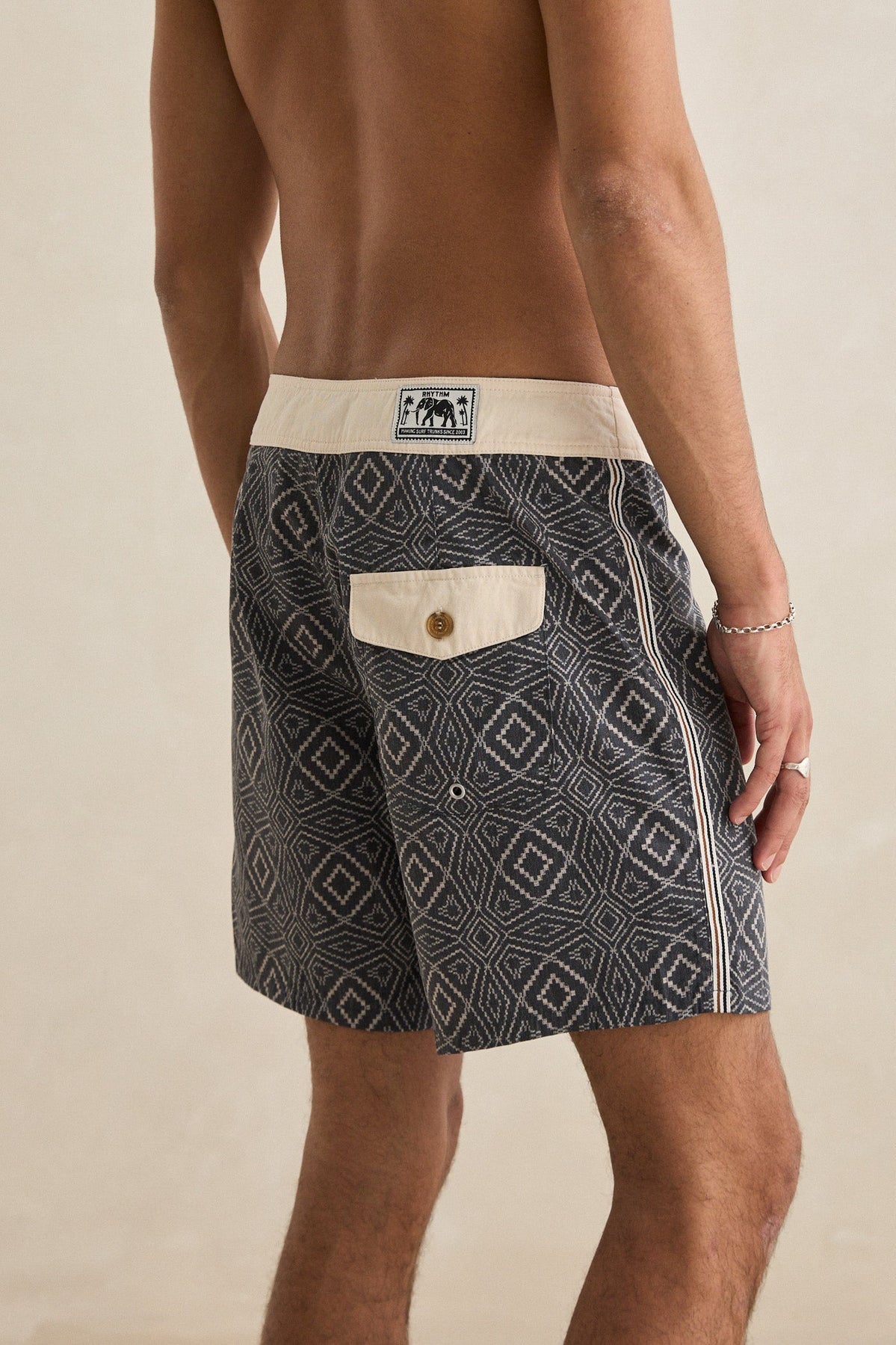 MOSAIC HERITAGE TRUNK BLACK