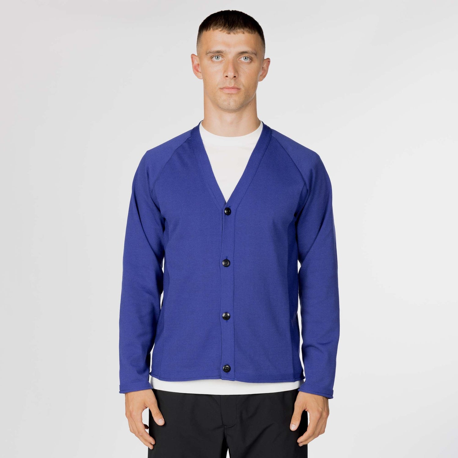 WATER-REPELLENT KNIT CARDIGAN BLUE