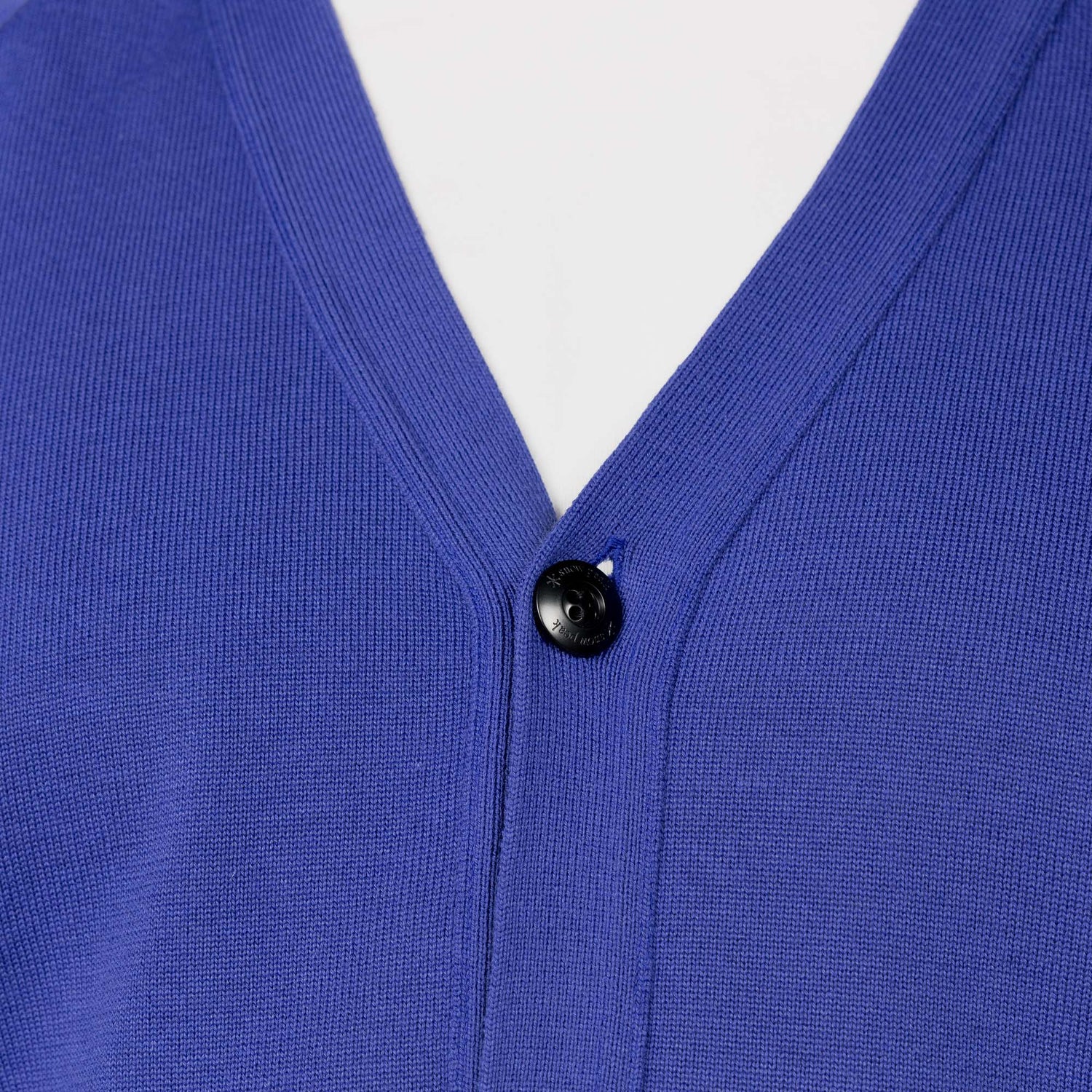 WATER-REPELLENT KNIT CARDIGAN BLUE