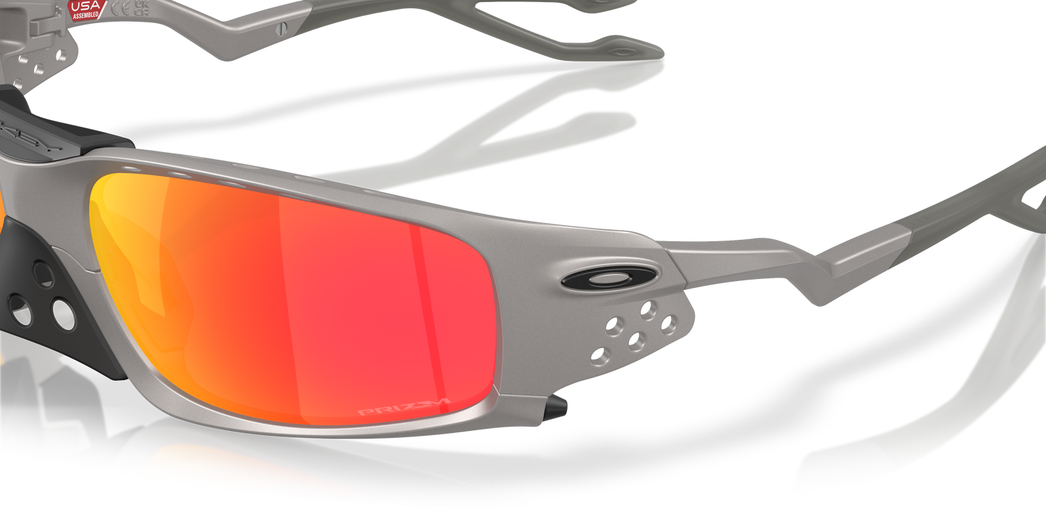 PLANTARIS SQUARE TITANIUM PRIZM RUBY