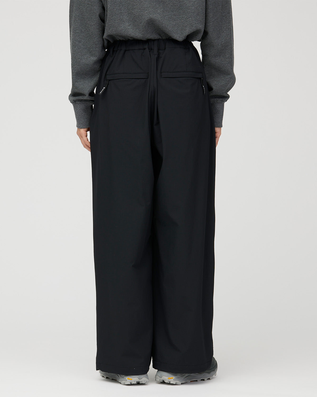 W WATER-REPELLENT STRETCH PANTS BLACK