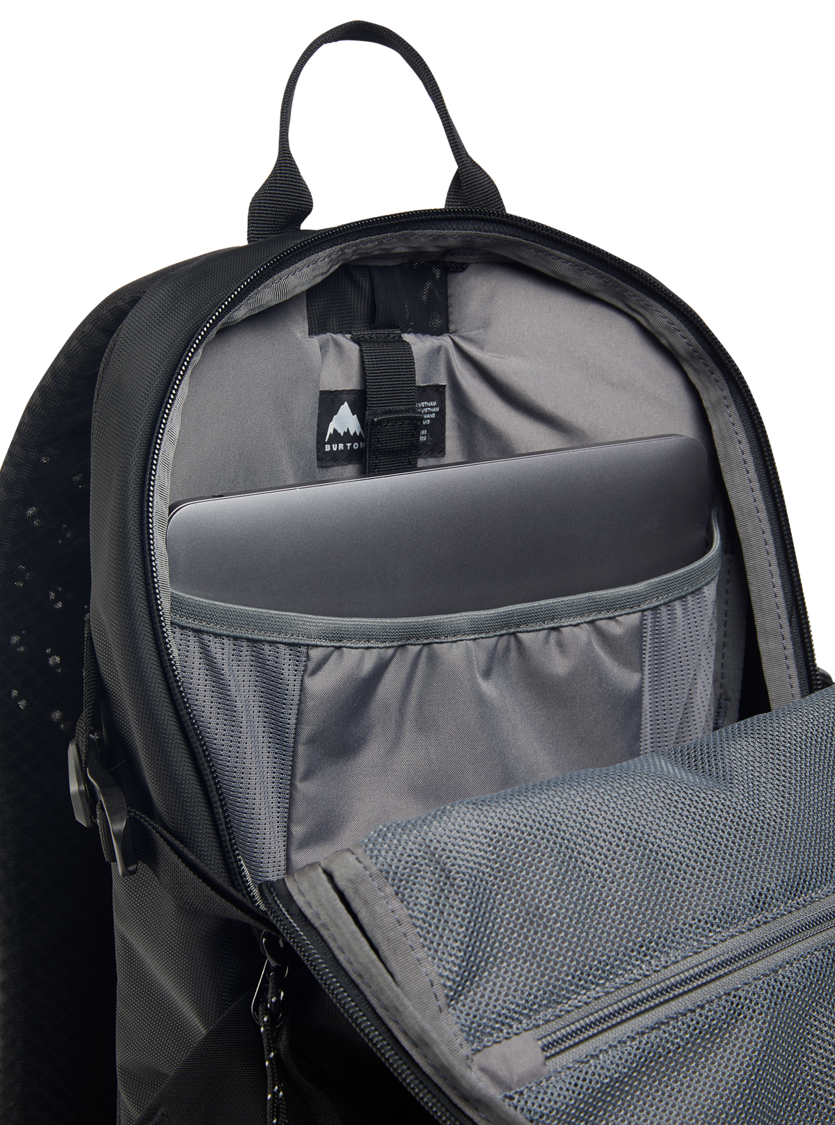 DAY HIKER 22L BACKPACK TRUE BLACK