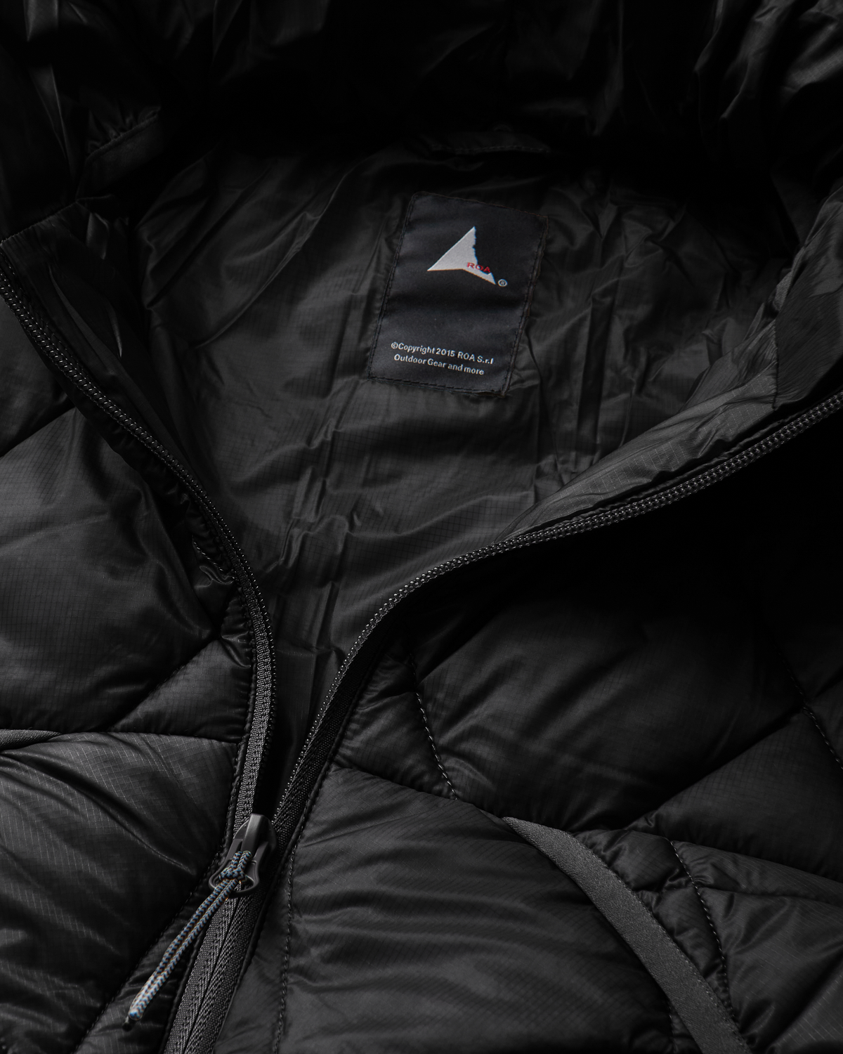 NUNA 800 FILL POWER HOODED DOWN JACKET BLACK