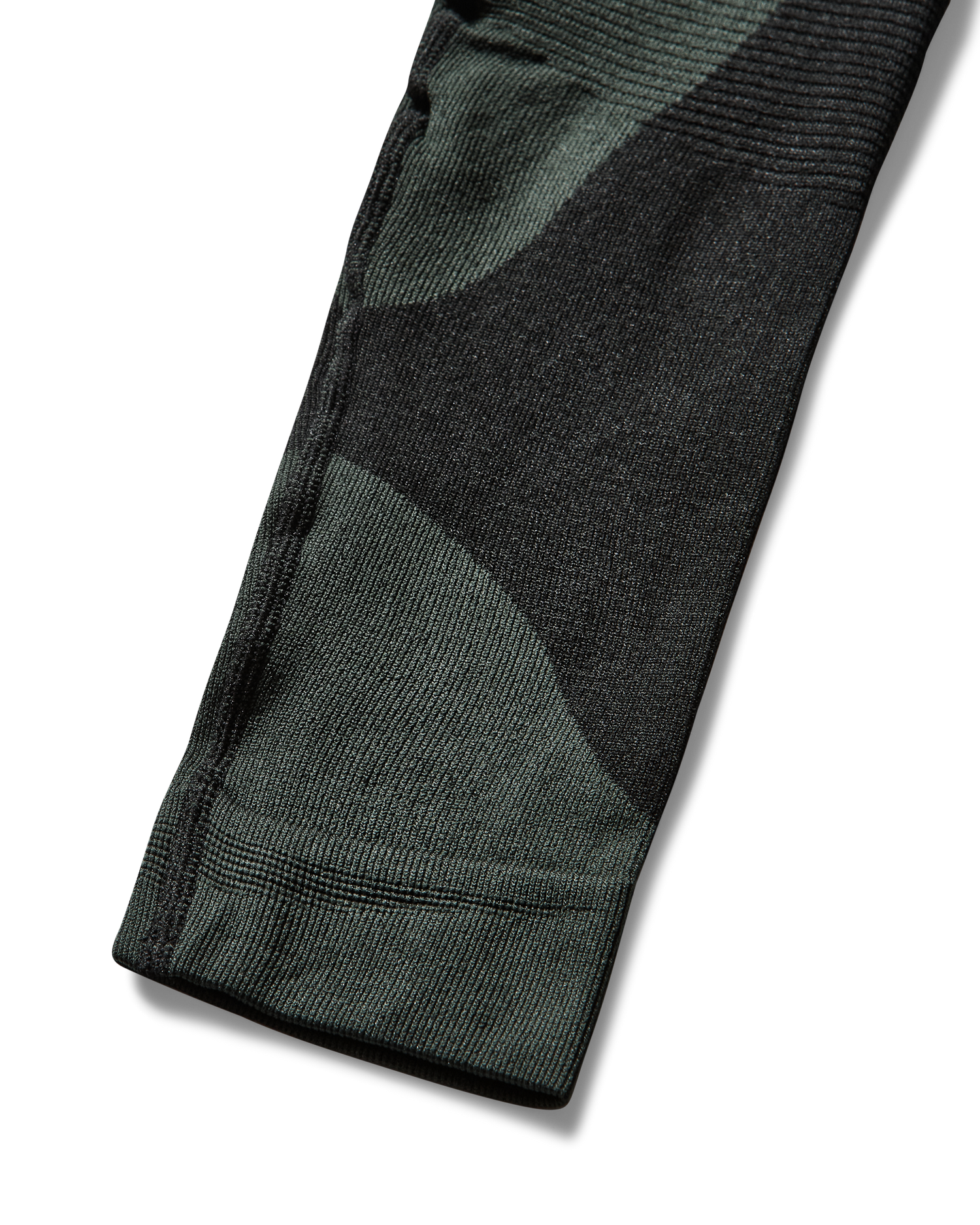 DAZE QSKIN COMPRESSION SEAMLESS LONG SLEEVE BLACK