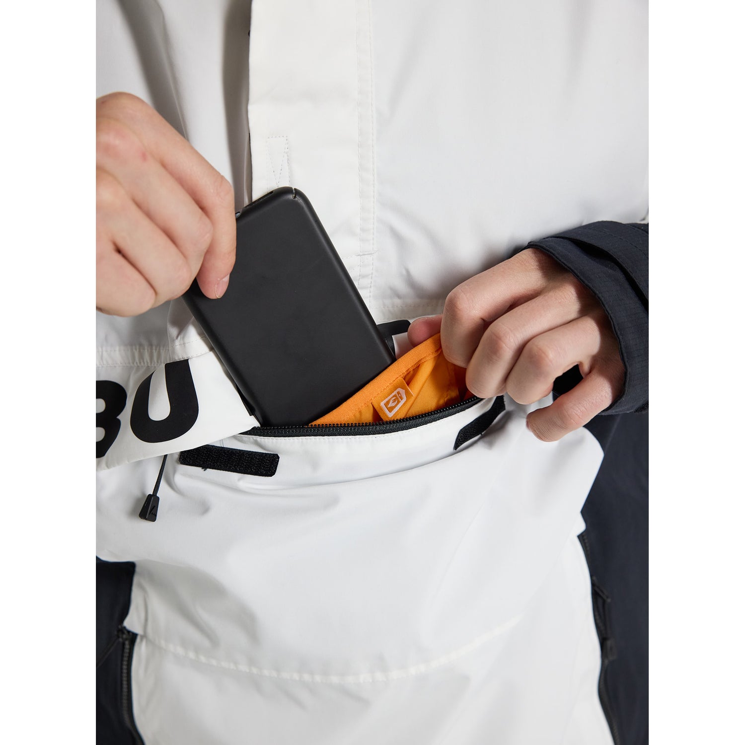 M FROSTNER ANORAK STOUT WHITE / TRUE BLACK