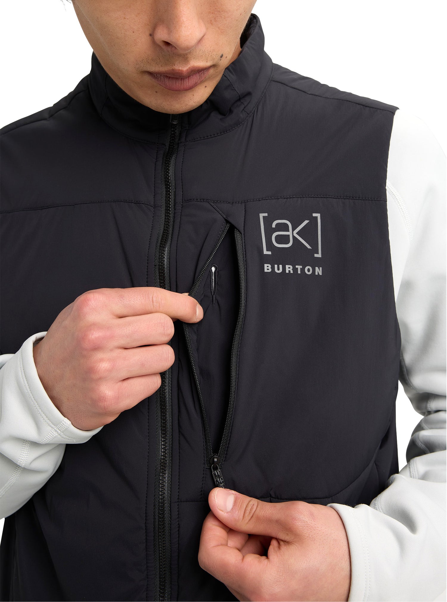 M AK HELIUM INSULATED VEST TRUE BLACK