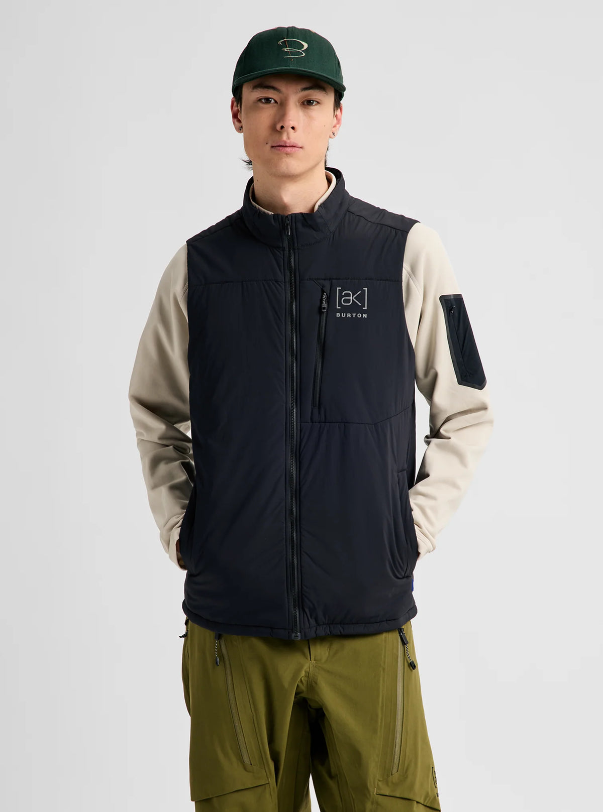 [AK] HELIUM STRETCH INSULATED VEST TRUE BLACK