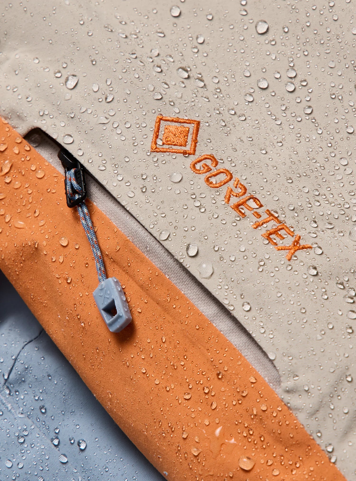 [AK] SWASH  INSULATED GORE-TEX 2L JACKET CHINCHILLA GRAY / GOLDFISH ORANGE / AIRSTREAM BLUE