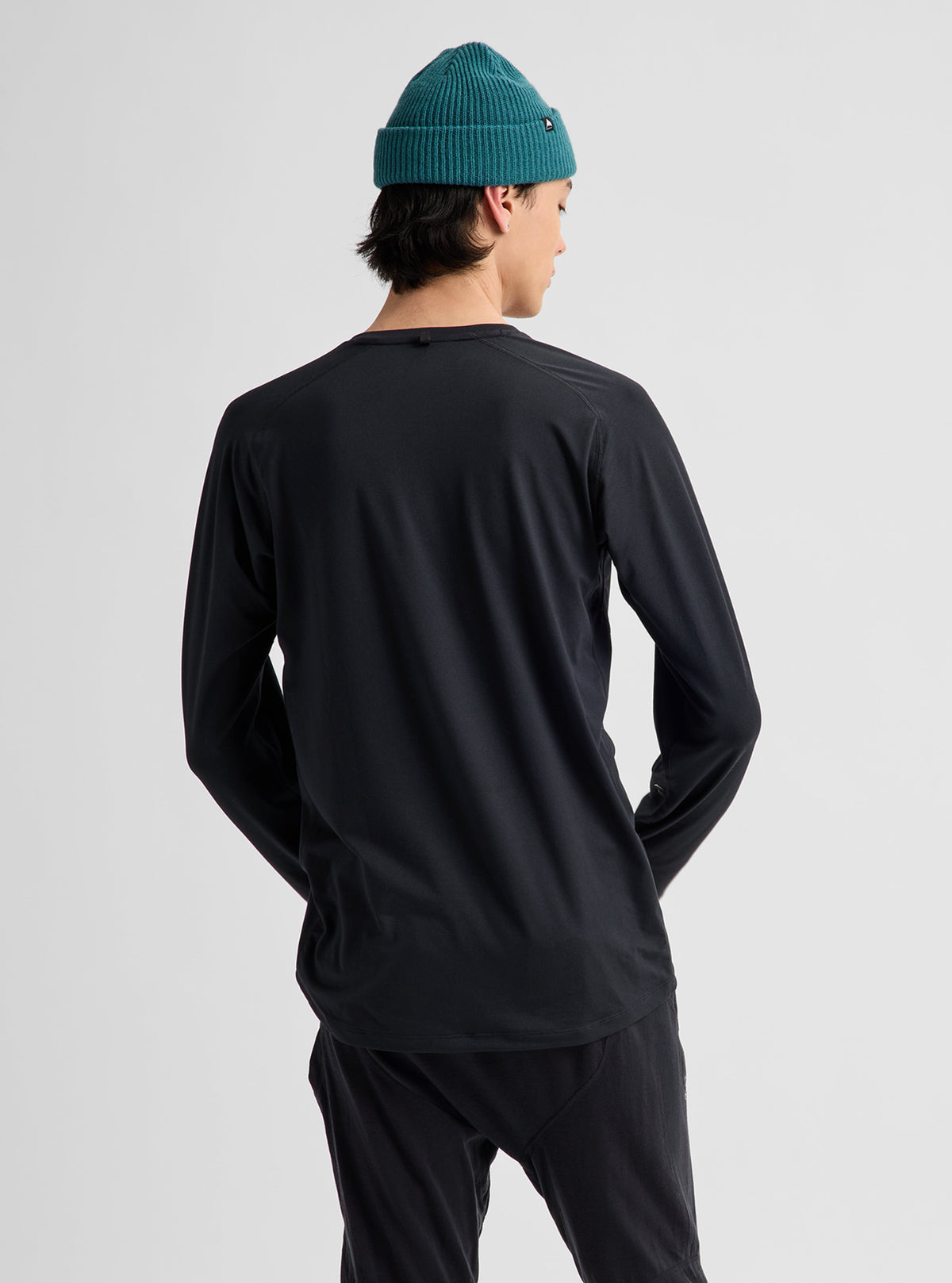 SYNTHETIC MIDWEIGHT BASE LAYER CREW TRUE BLACK