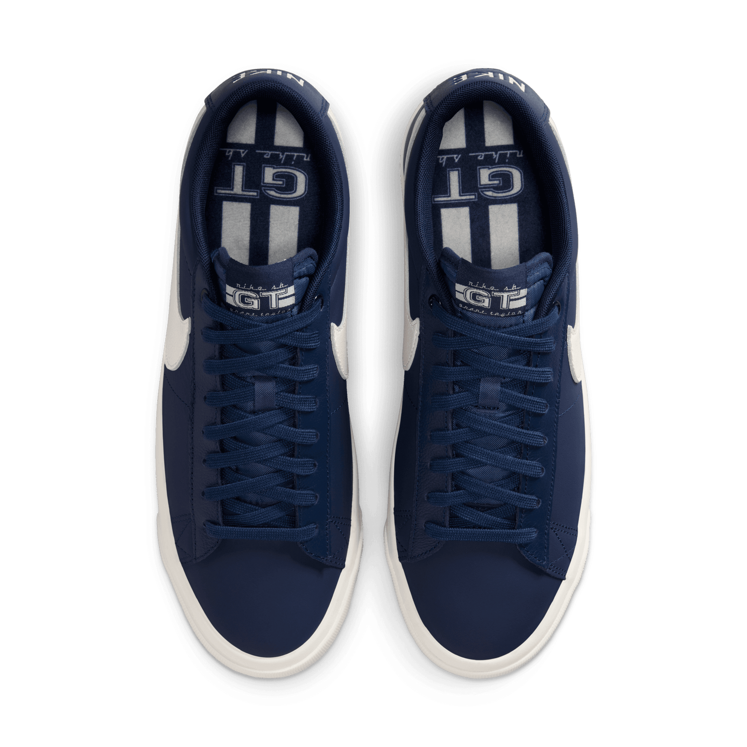 SB BLAZER LOW GT BLUE VOID / SAIL