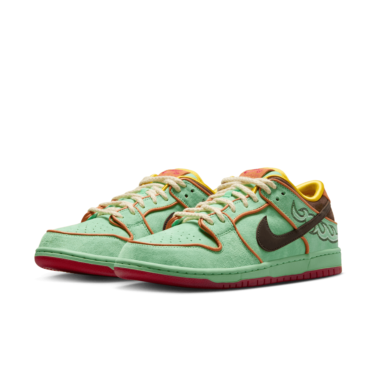 SB DUNK LOW PRO 