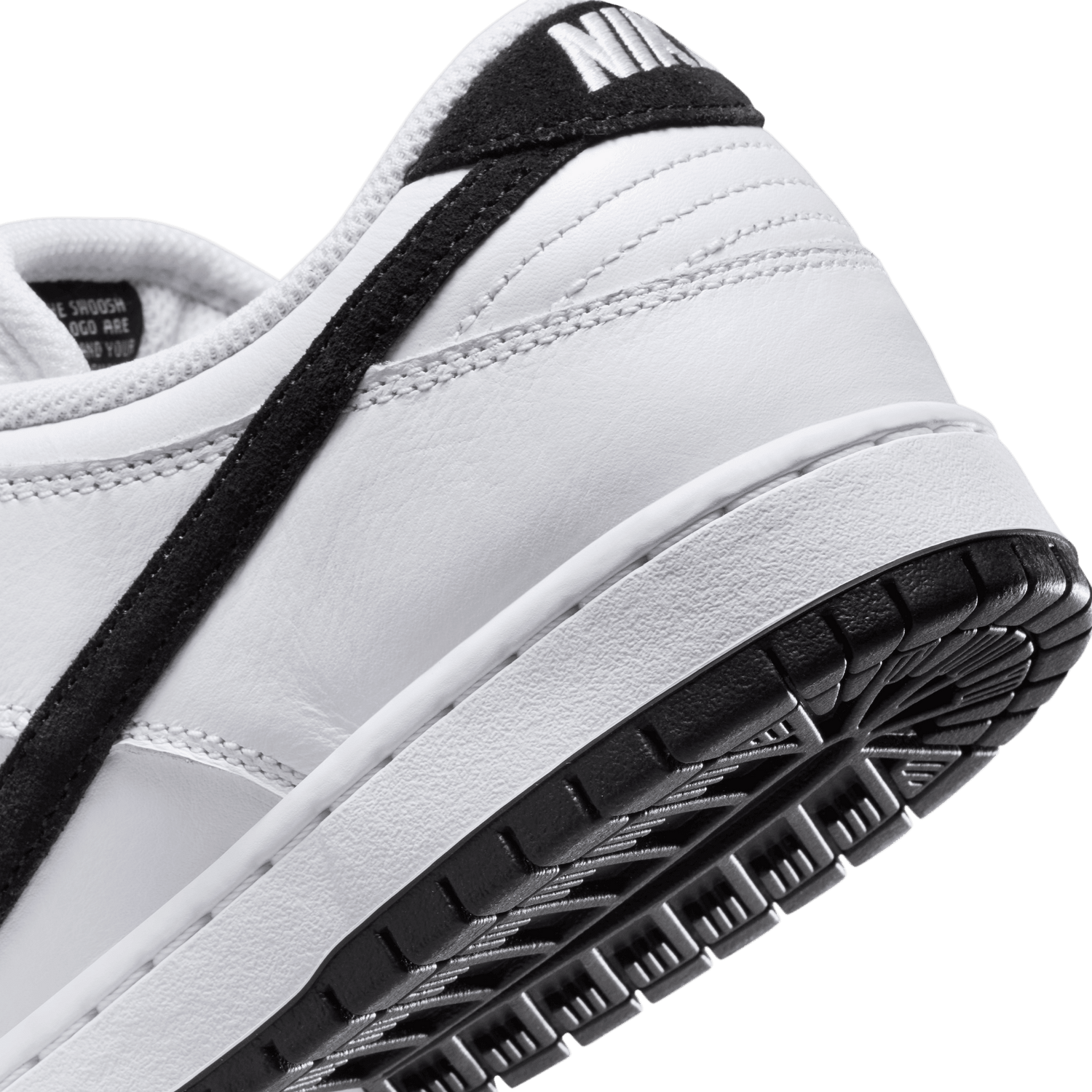 SB DUNK LOW PRO WHITE / BLACK / WHITE