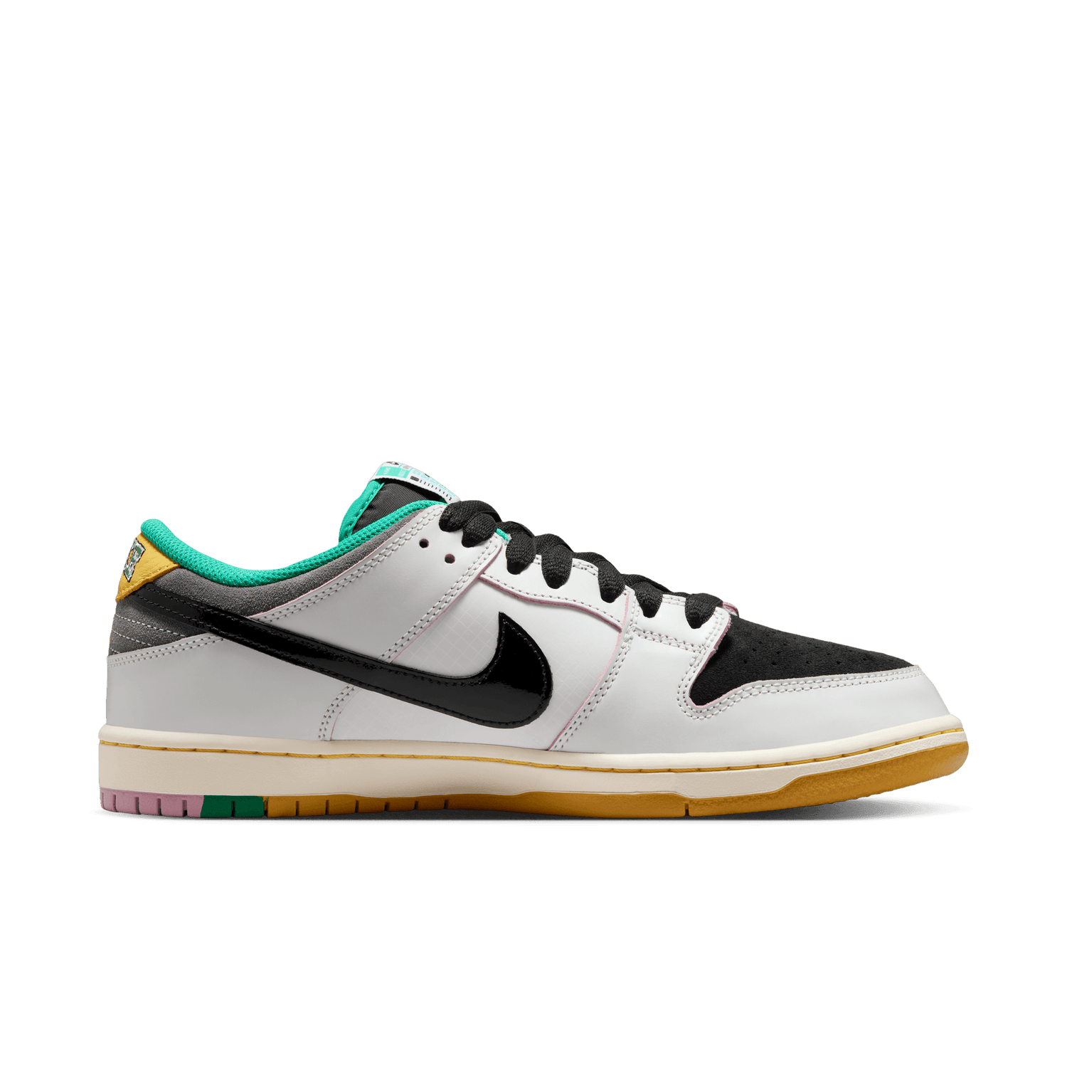 SB DUNK LOW 