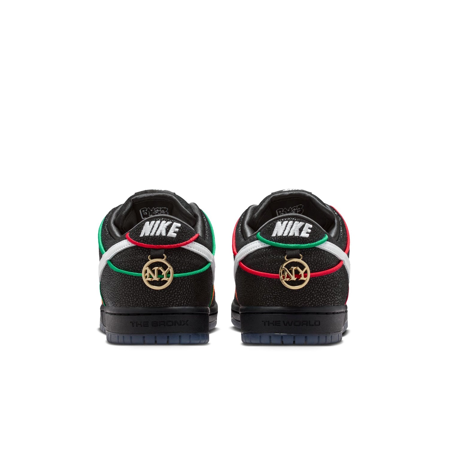 SB DUNK LOW 