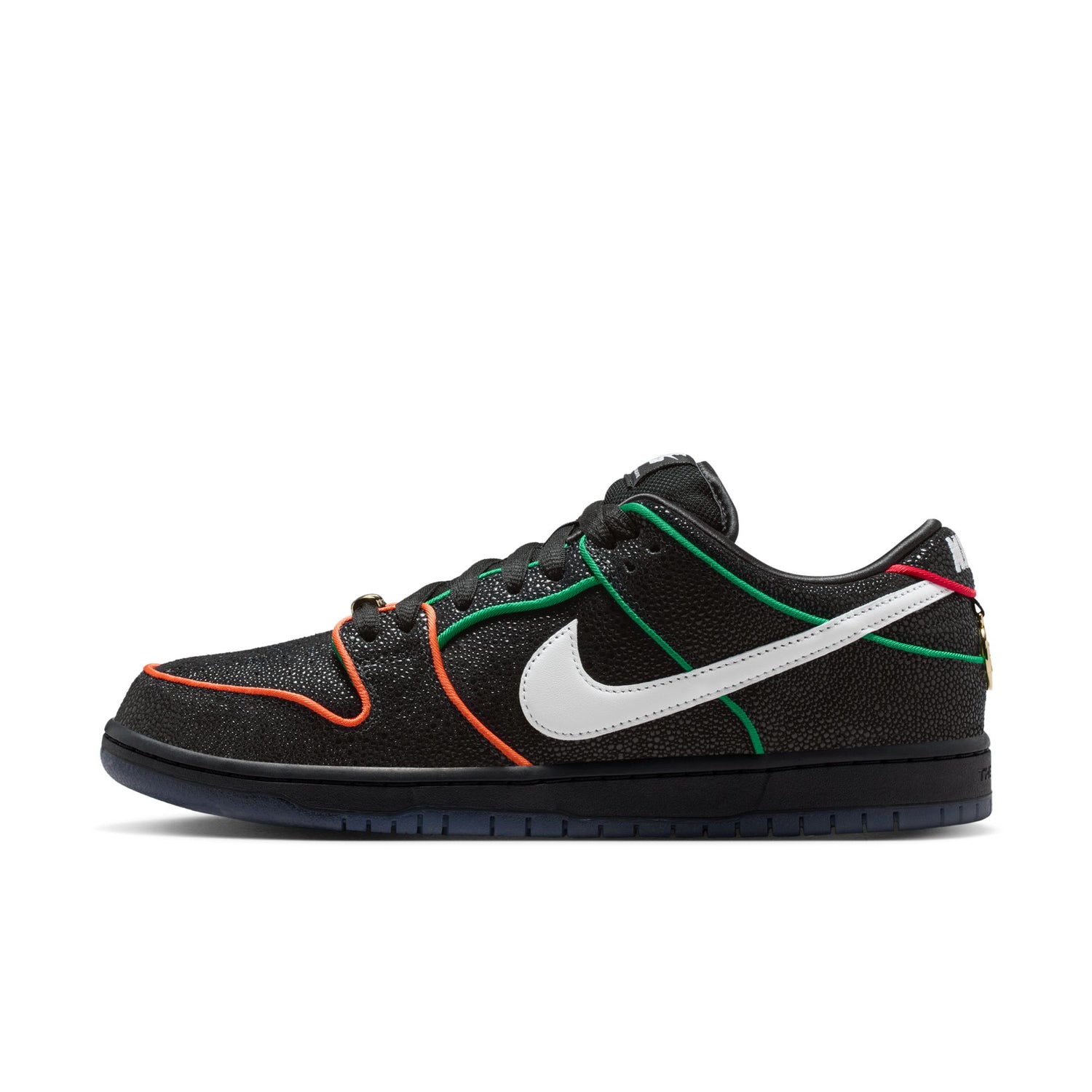 SB DUNK LOW 