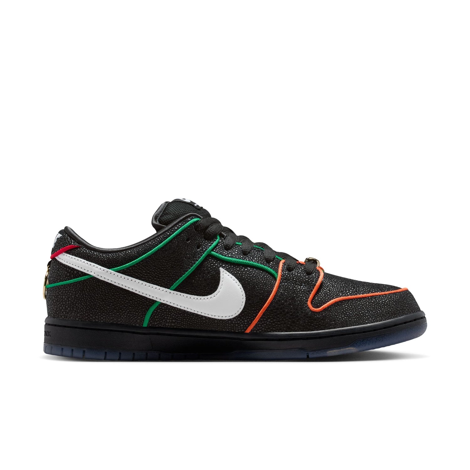SB DUNK LOW 
