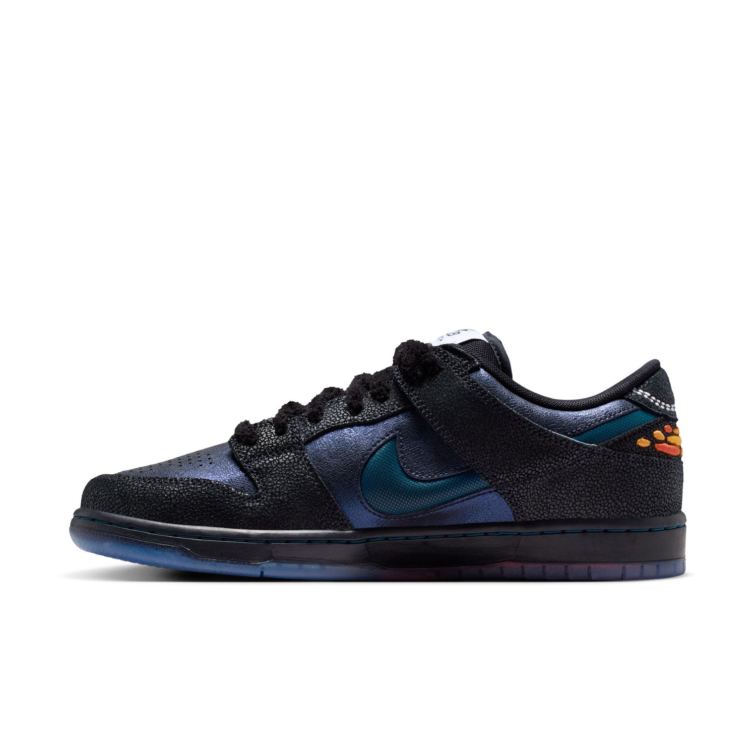 SB DUNK LOW 