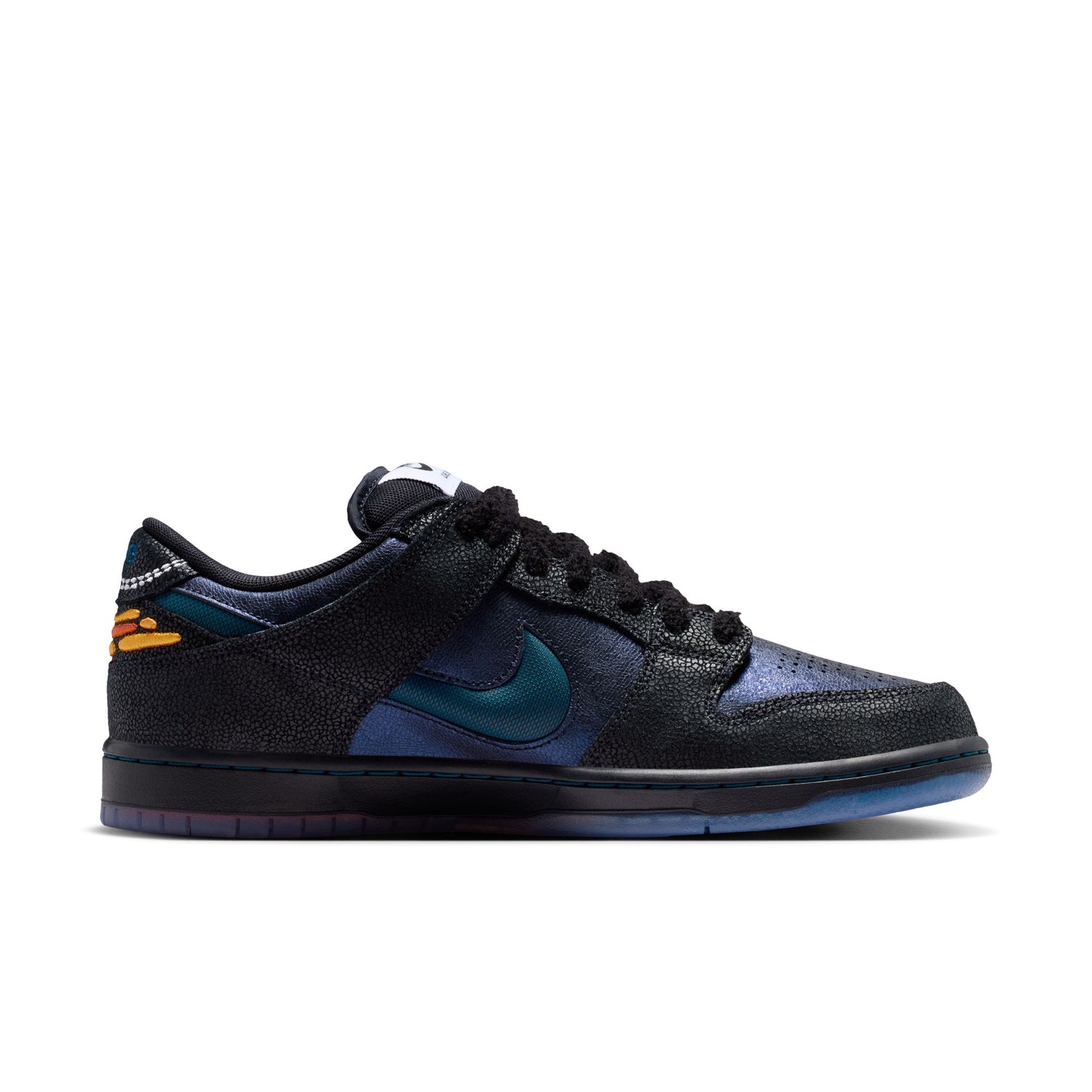 SB DUNK LOW 