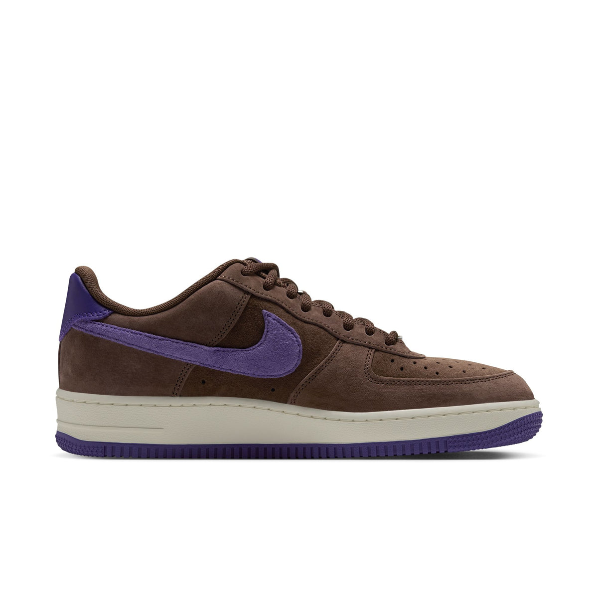 SB AIR FORCE 1 SE LIGHT CHOCOLATE / COURT PURPLE / SAIL