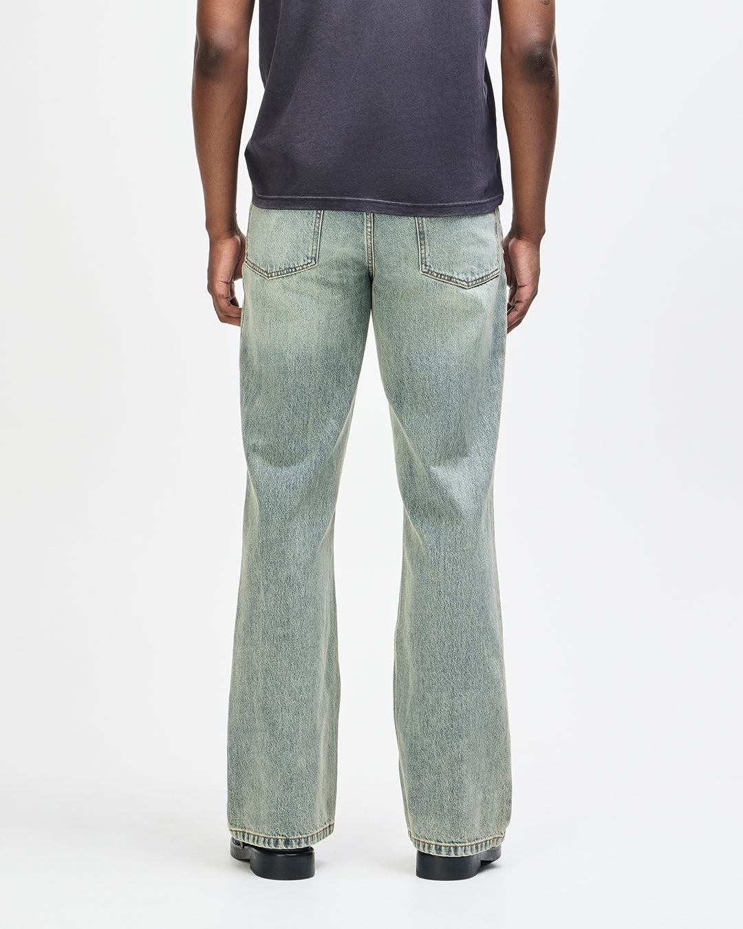 CURVE LINE BOOTCUT JEAN DIRTY DENIM