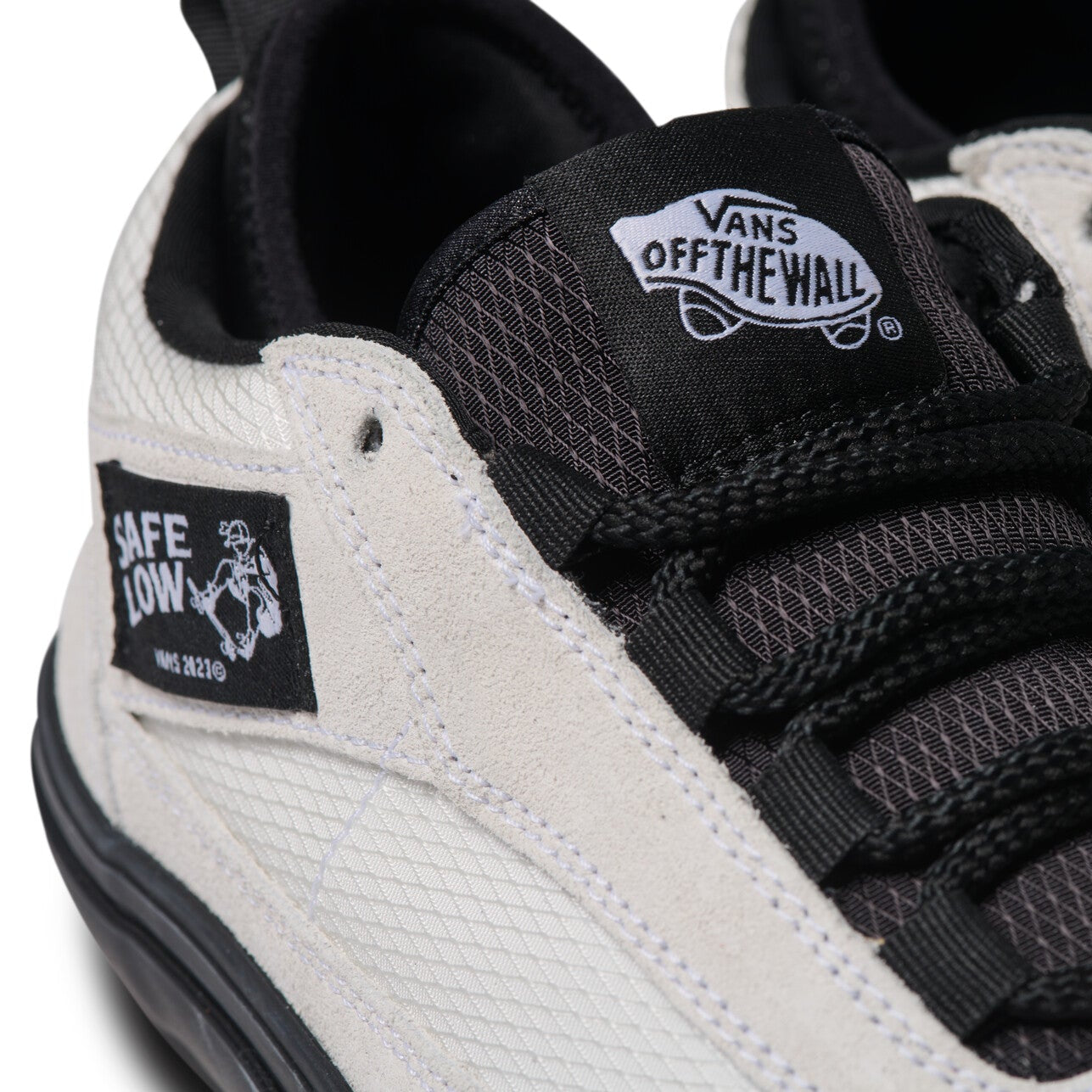 SKATE SAFE LOW BONE WHITE / BLACK