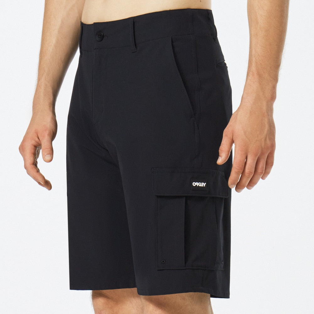 B1B CARGO HYBRID SHORT 21'' BLACKOUT