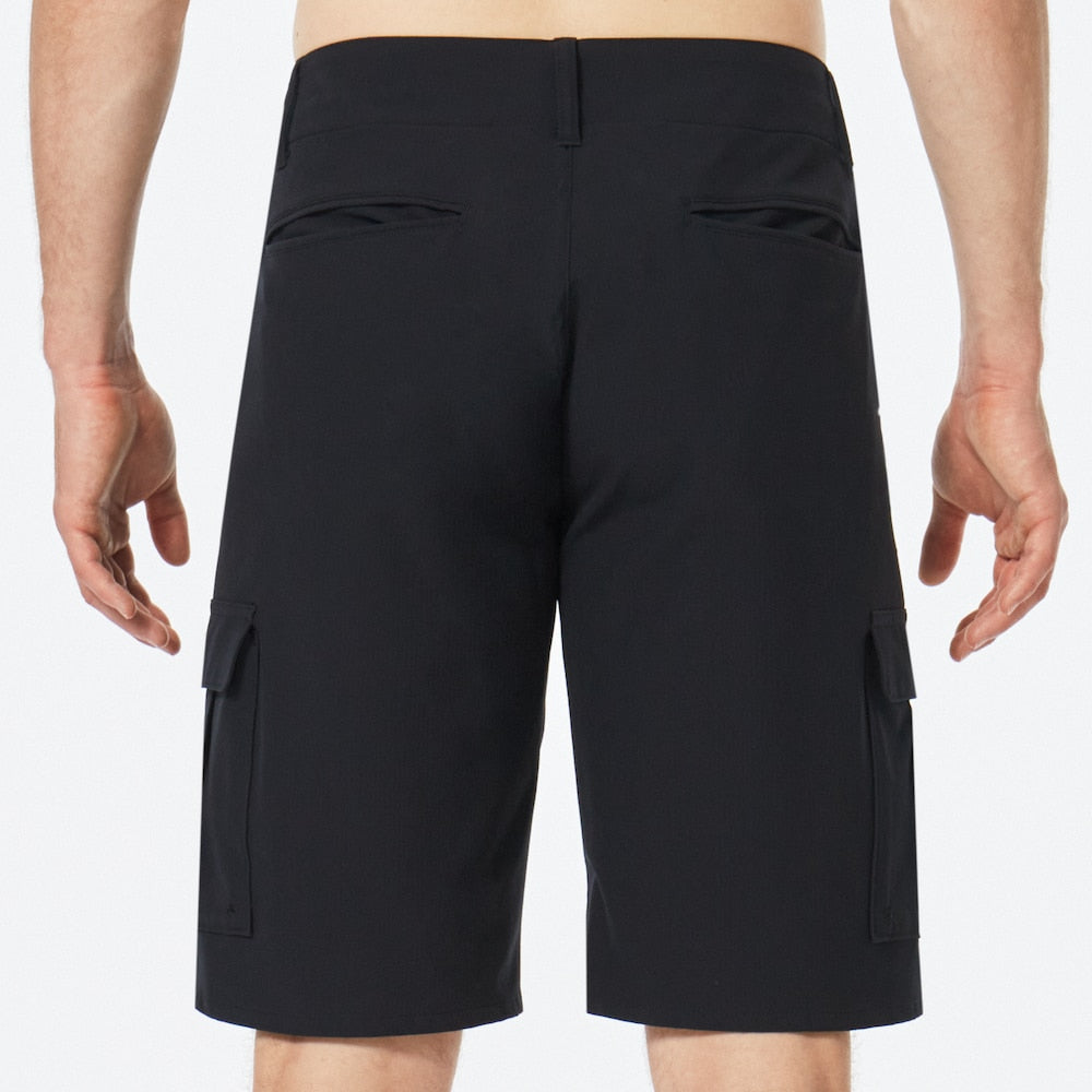 B1B CARGO HYBRID SHORT 21'' BLACKOUT