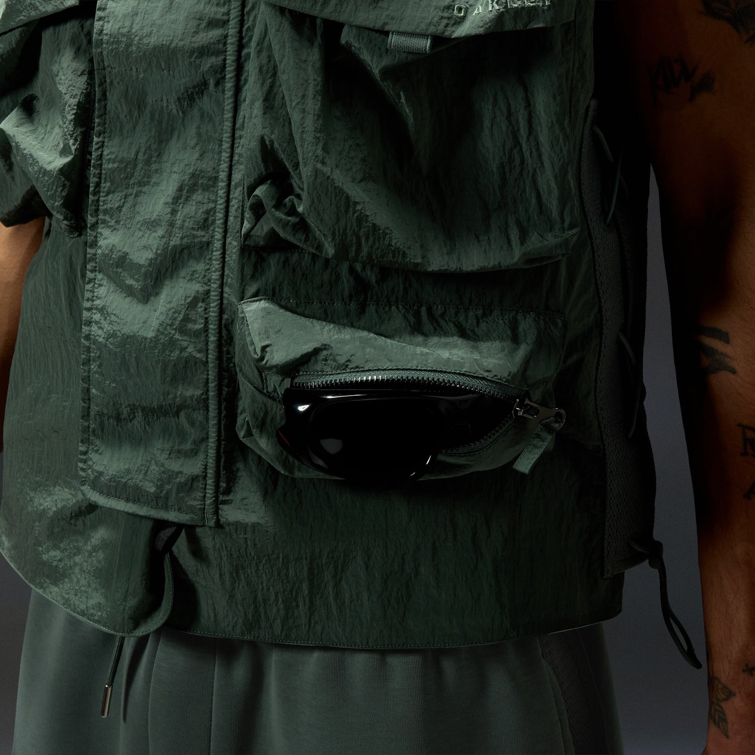 RESERVE MOMENTO VEST AVIATOR GREEN