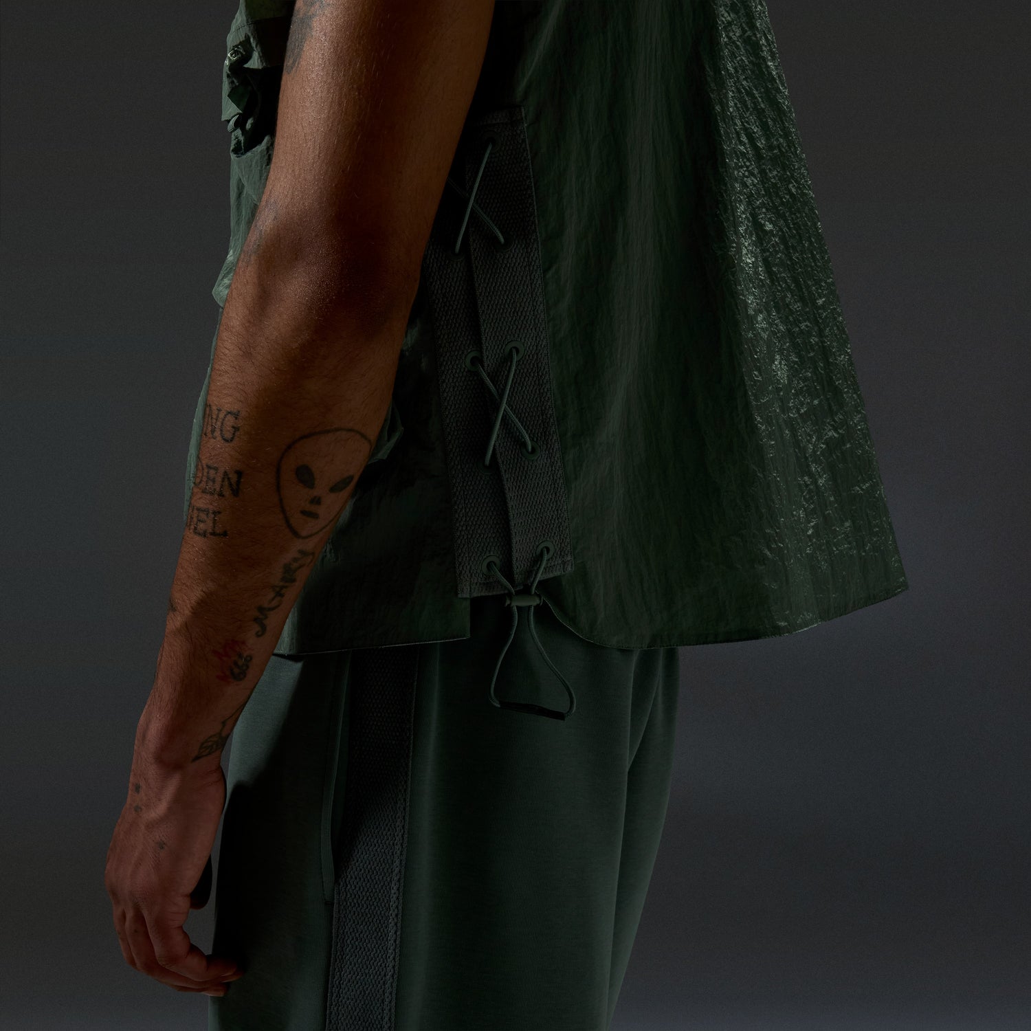 RESERVE MOMENTO VEST AVIATOR GREEN