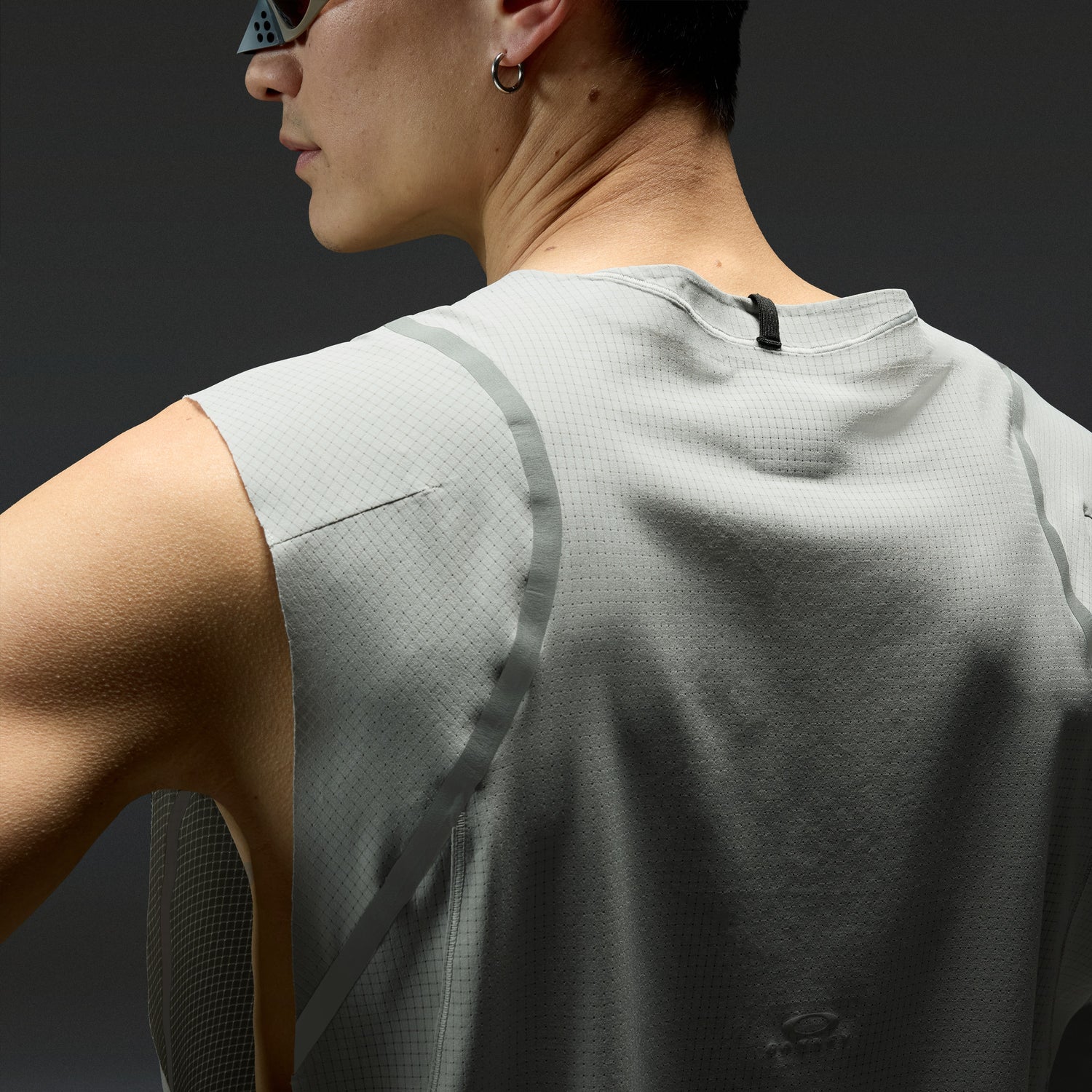 LATITUDE VEIL TANK CEMENT