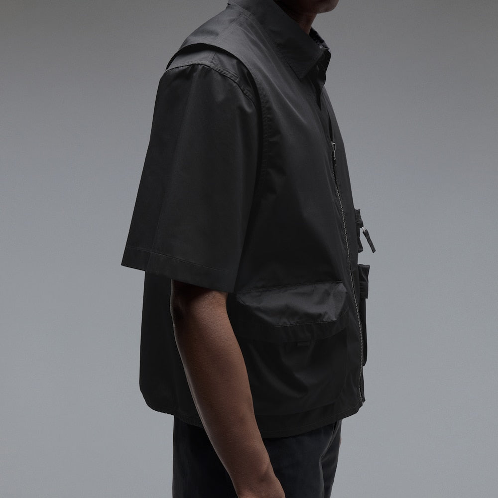 ECHO RISE VEST PITCH BLACK