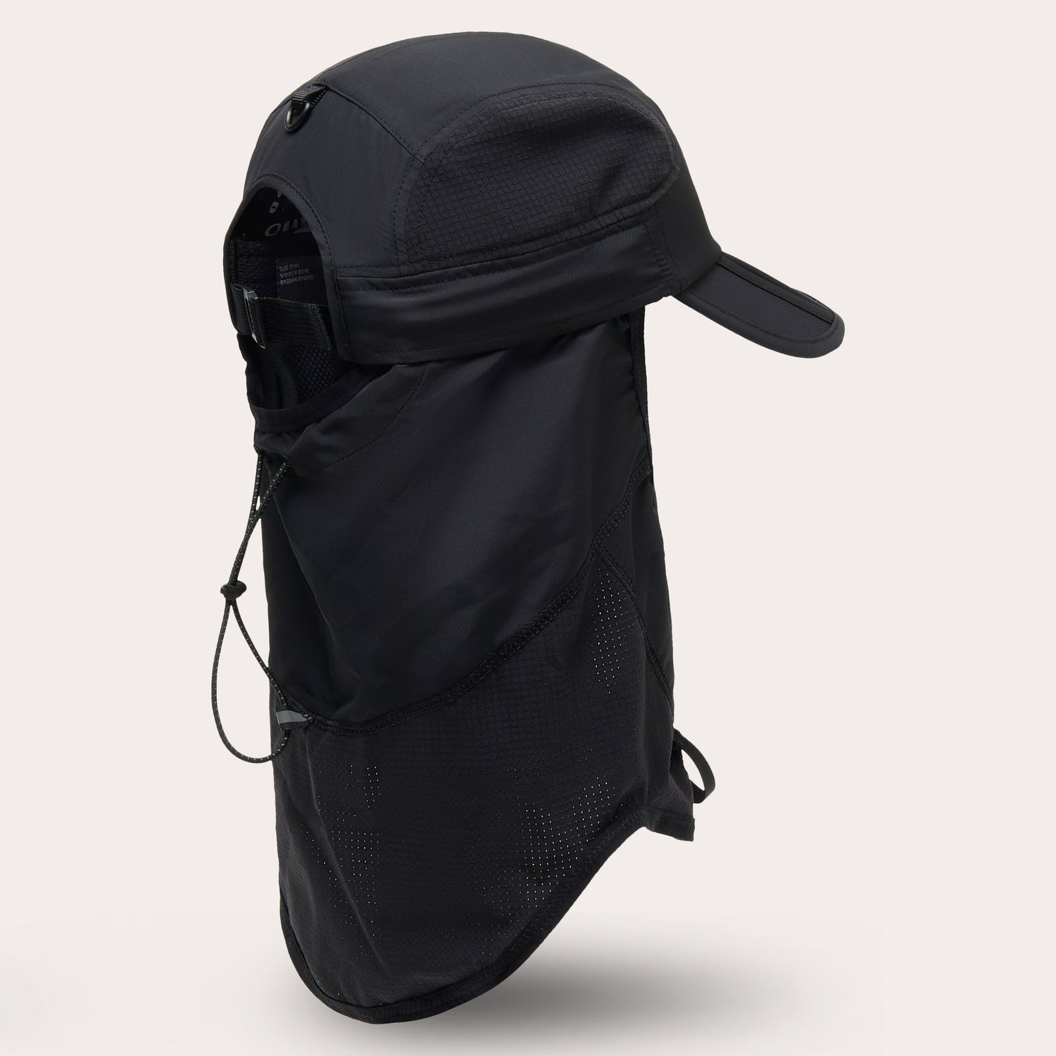 LATITUDE FLEX FIELD CAP PITCH BLACK