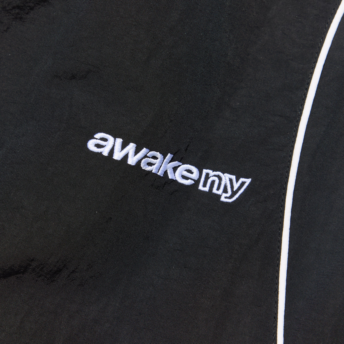 LES PERFORMANCE TRACK PANT BLACK