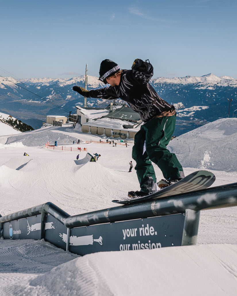STONE JACQUARD SWEATER BLACK