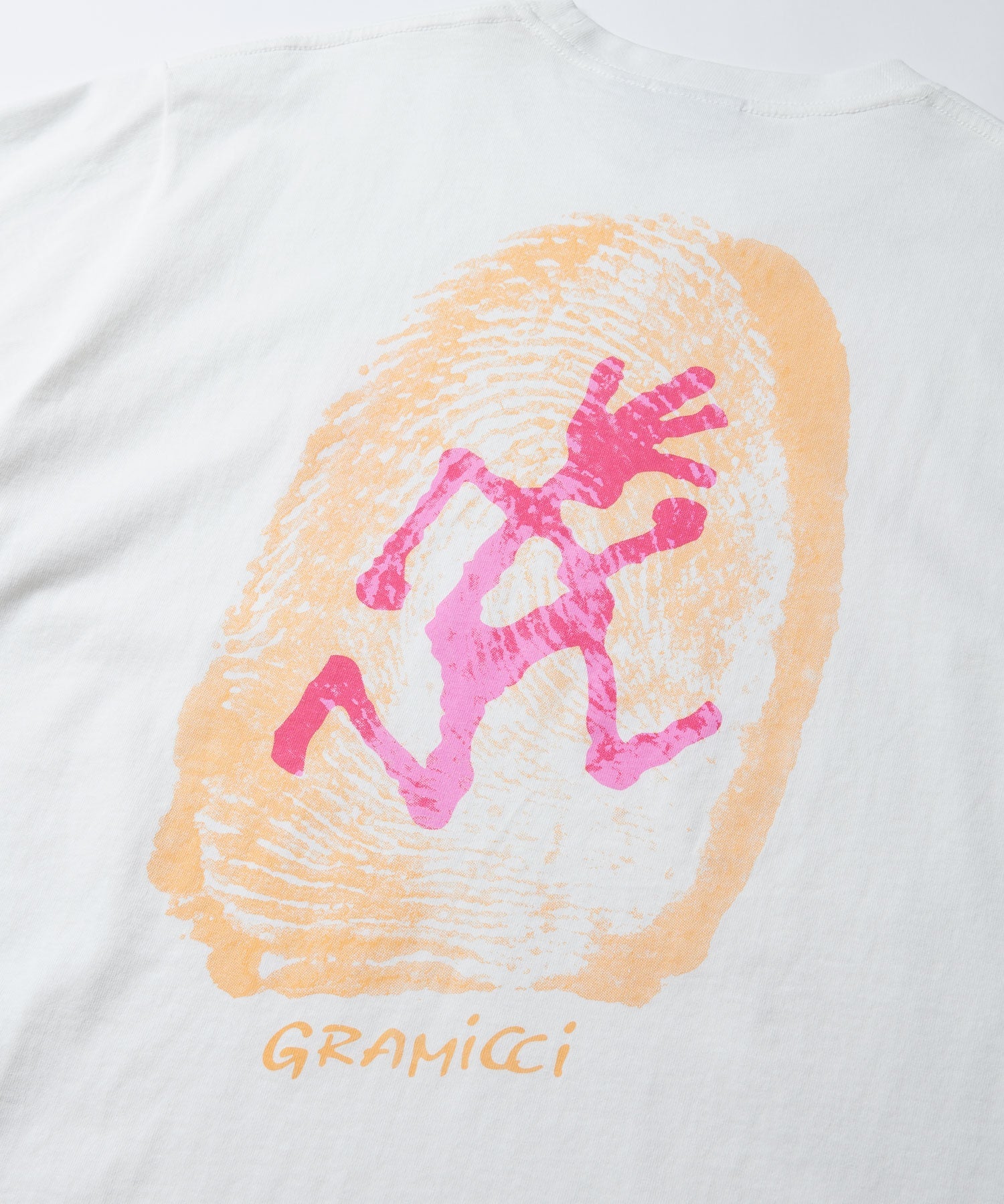 THUMBPRINT TEE WHITE
