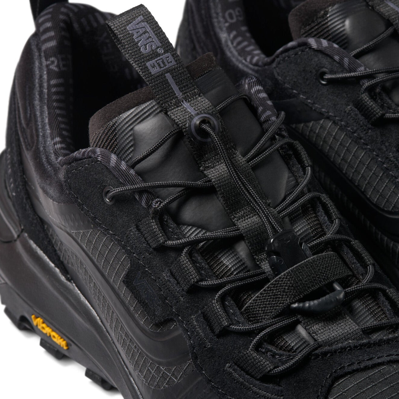 MTE CROSSPATH XC GORE-TEX BLACKOUT