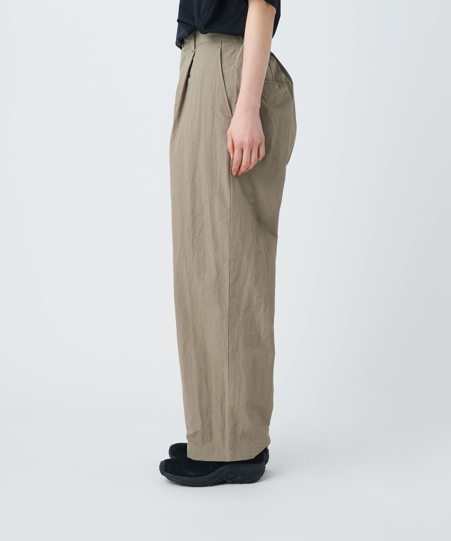 NYLON WASHER TROUSERS GREIGE
