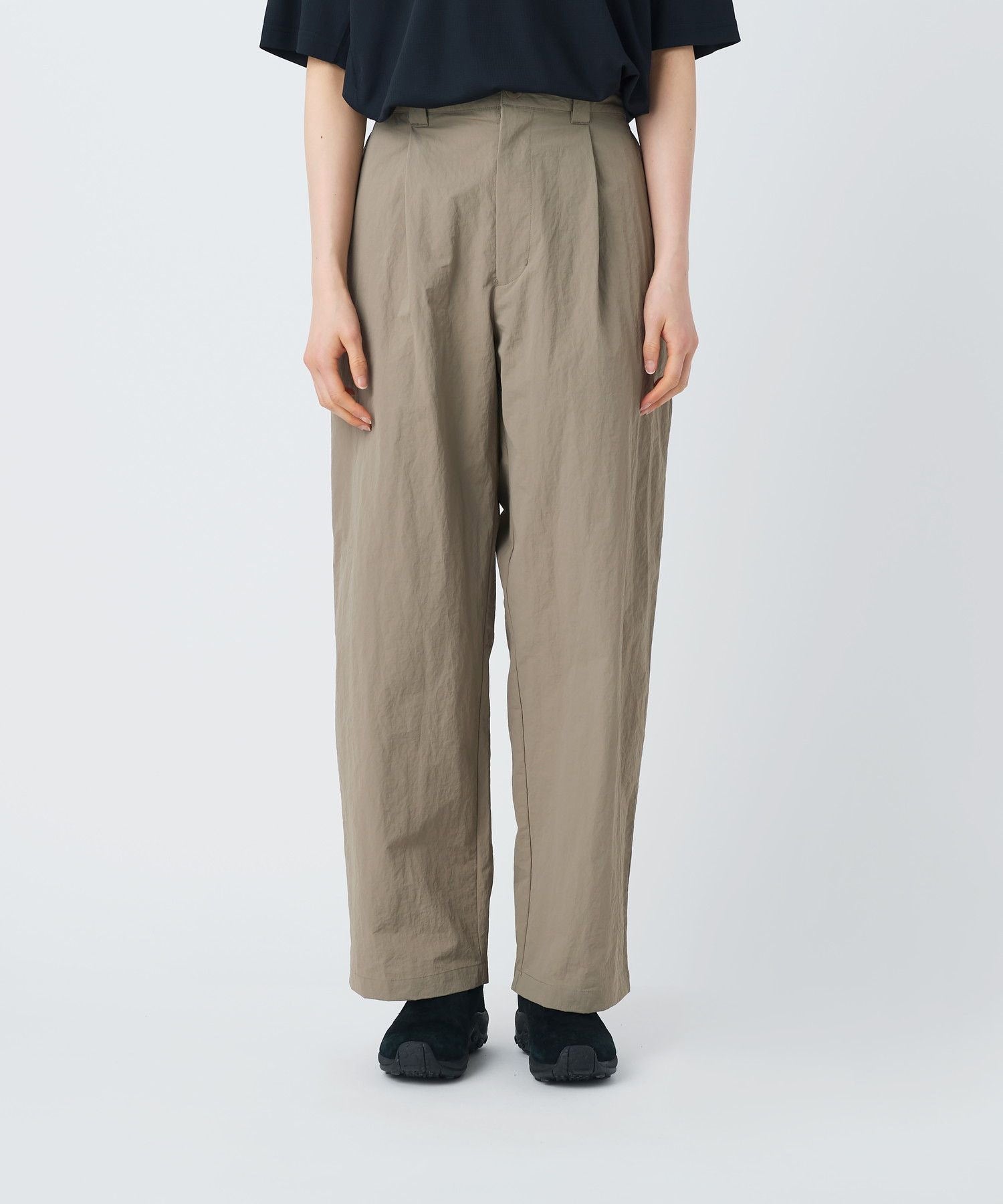 NYLON WASHER TROUSERS GREIGE