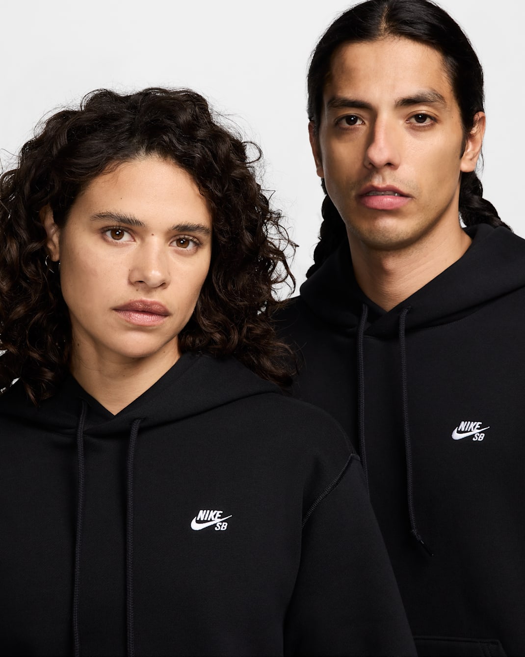 SB ICON HOOD BLACK / WHITE