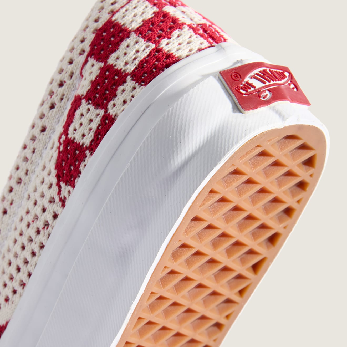 LX CLASSIC SLIP-ON 98 EK CHECKERBOARD RED / MARSHMALLOW