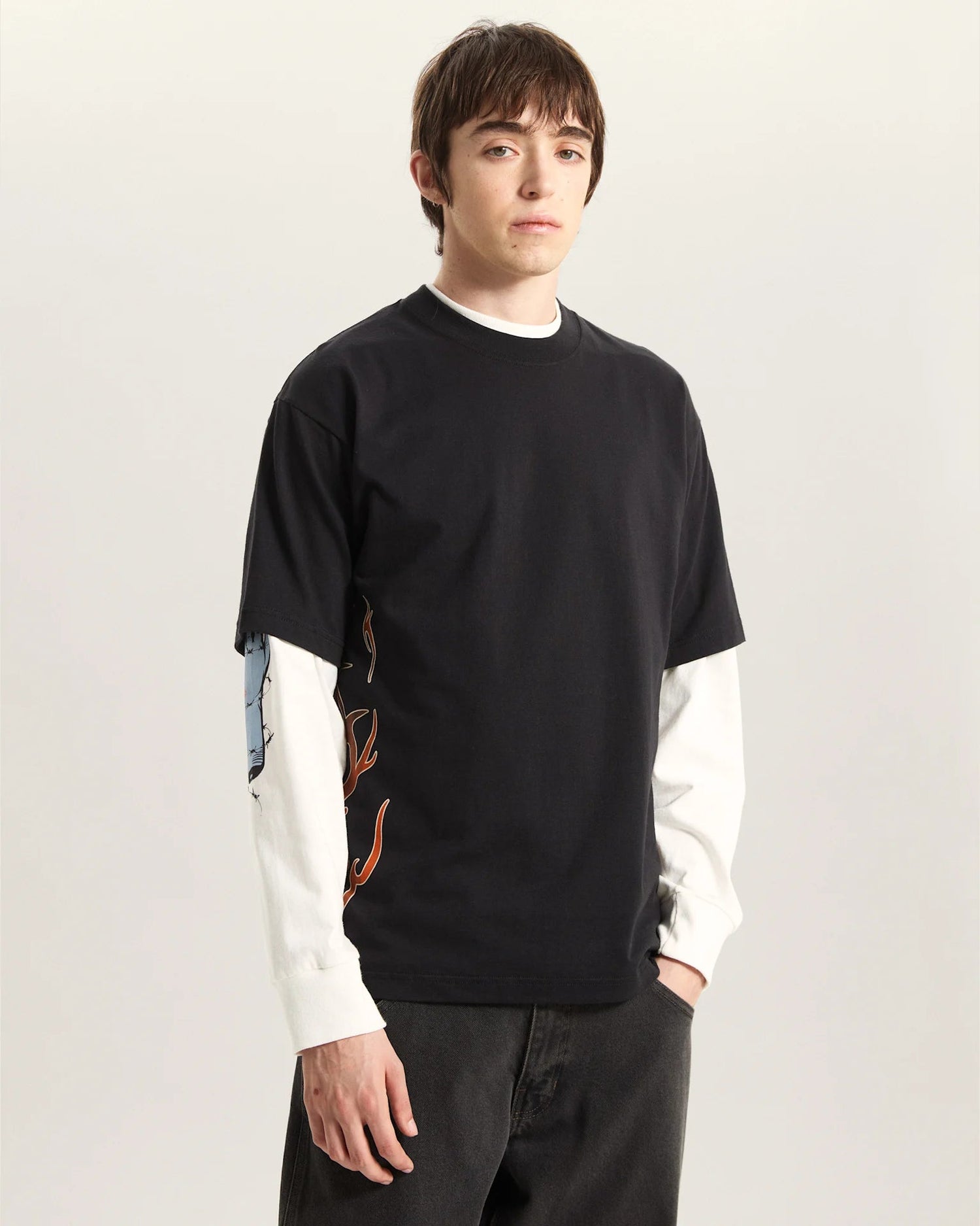 LX DAYANA SIDE TRIBAL SS TEE BLACK