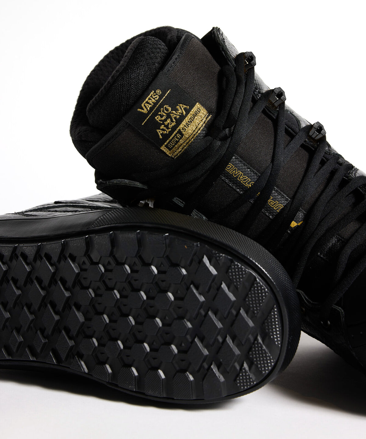 SUPER STANDARD RYAZ BLACK SNAKE