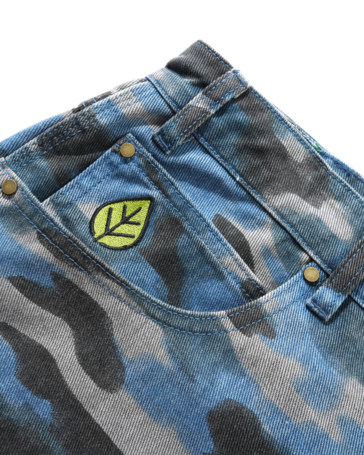 WEATHERGEAR DENIM JEANS MOTION CAMO