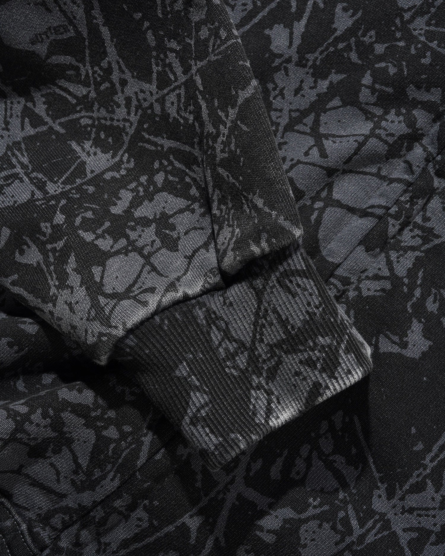 WOODS CAMO ZIP-THRU HOOD WASHED BLACK