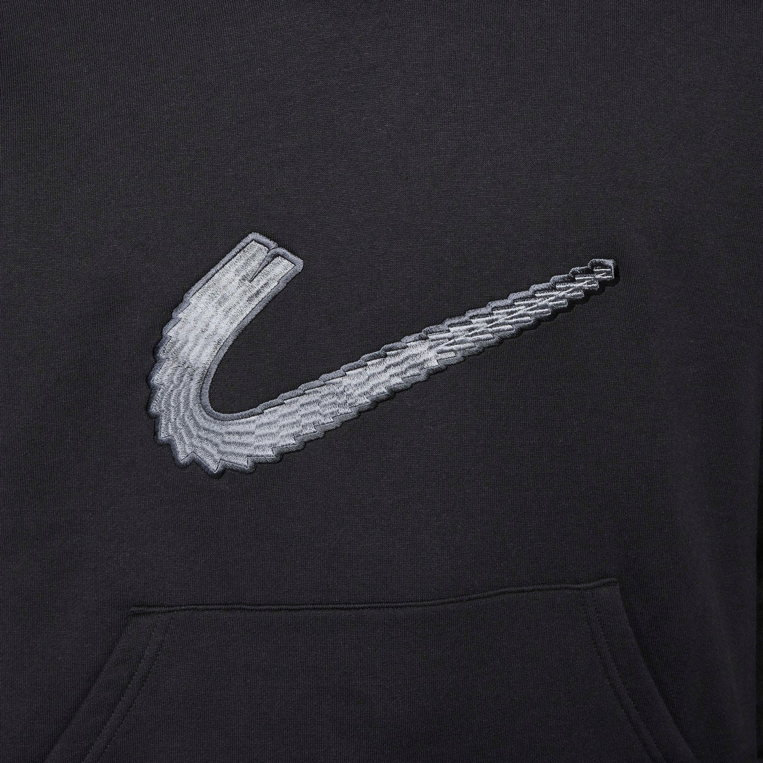 SB SKATE HOODIE BLACK / WHITE